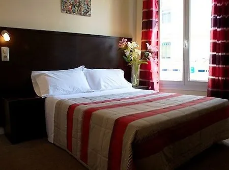 Hotel Savoy 2*